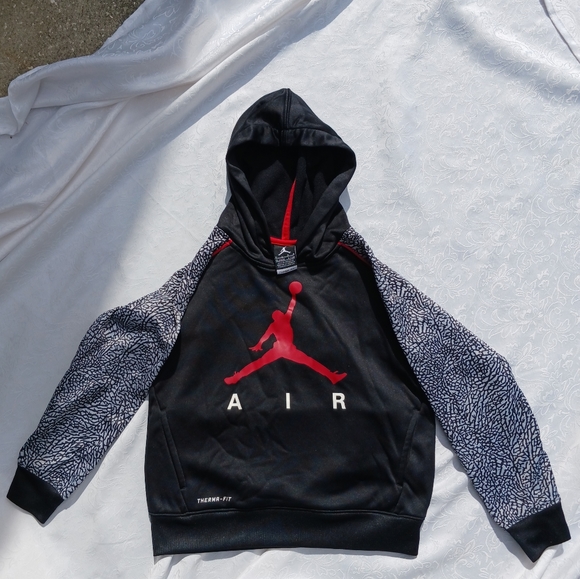 Nike Air Jordan Jumpman Therma Fit Pull over Boys Youth 7 Large - Picture 9 of 13